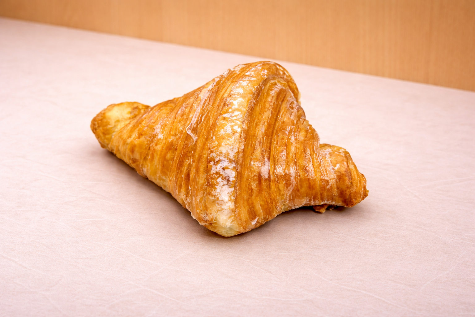 Croissant dorado de Pastelería Edelweiss